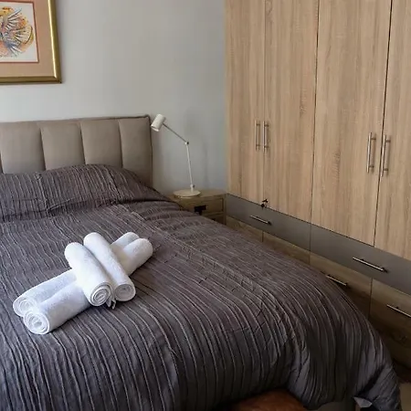 Luxury Cozy Large In The Center דירה *